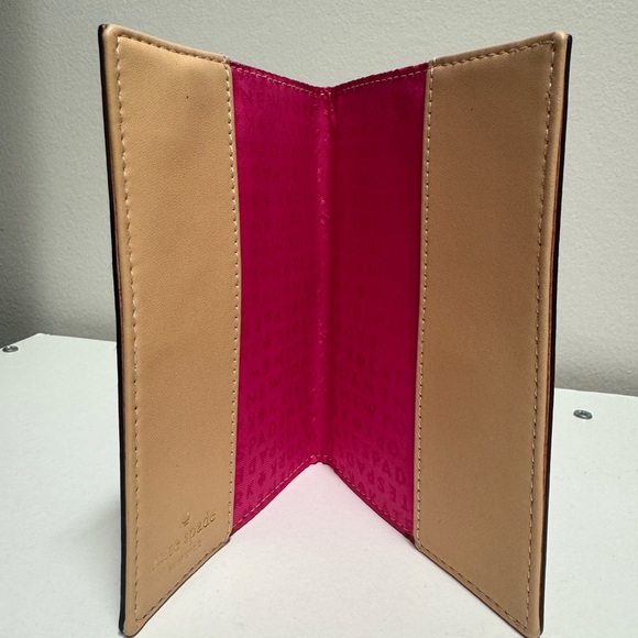 Kate Spade Passport Holder - Picture 2 of 3